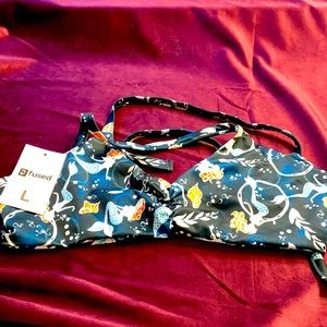 Nwt mermaid fused bikini top size large